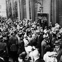 Bank run during the Weimar Republic hyperinflation crisis