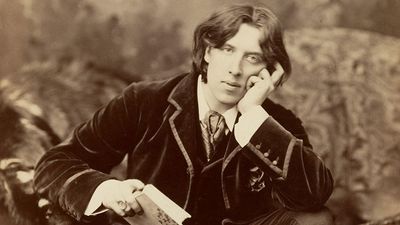 Irish author Oscar Wilde, photograph (albumen silver print)by Napoleon Sarony, 1882.