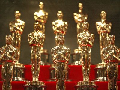 Academy Award: Oscar statuettes