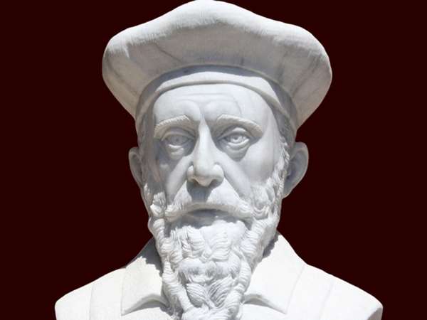 Statue of Nostradamus